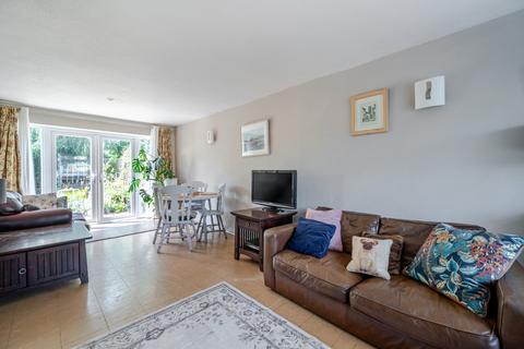 3 bedroom end of terrace house for sale, Bennett Close, Cobham, KT11