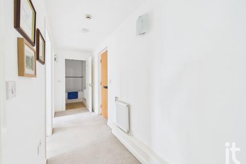 2 bedroom apartment for sale, Manston Lodge, Hampstead Drive, Great Moor, Stockport, SK2
