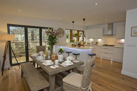 undefined, Binns Lane, Holmfirth HD9