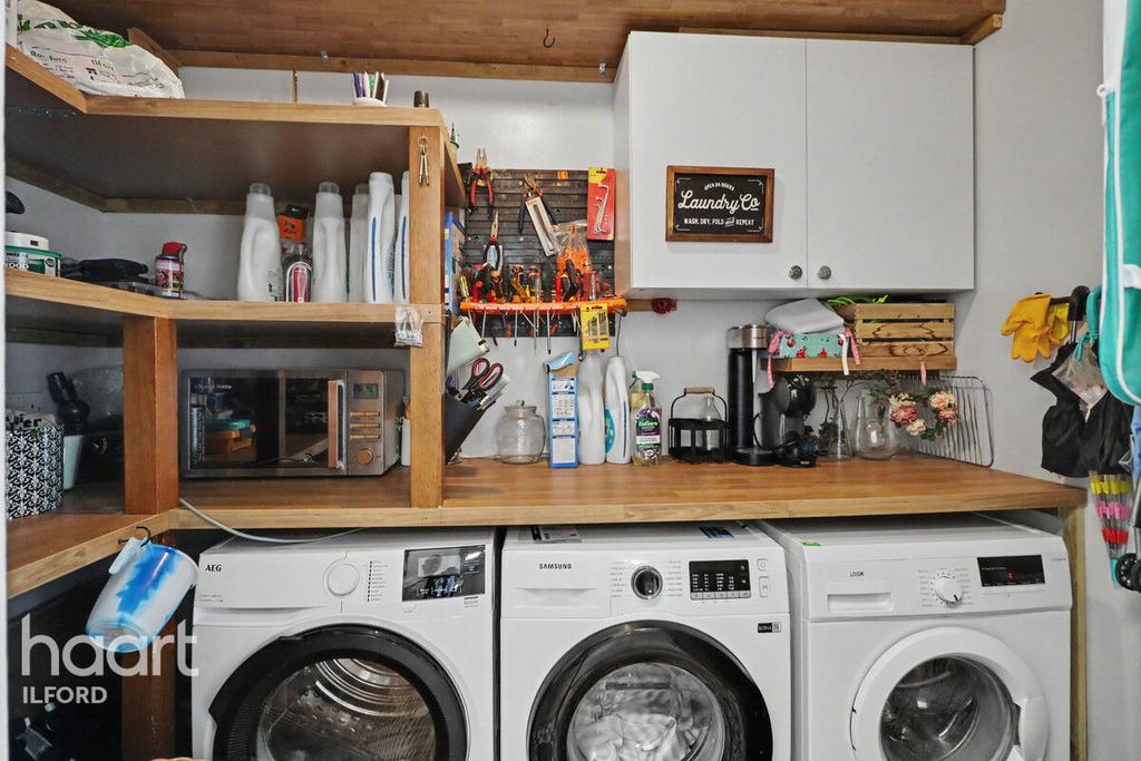 Utility room, utility