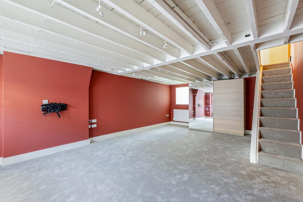 Basement/Reception