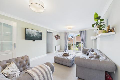 3 bedroom terraced house for sale, Greyhound Chase, Ashford TN25 5LL