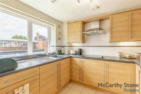 2 bedroom apartment for sale, Thomas Court, Marlborough Road, Cardiff, Glamorgan, CF23 5EZ
