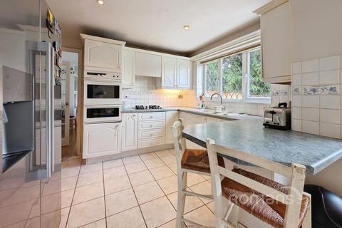5 bedroom detached house for sale, Skelmerdale Way, Earley, Reading
