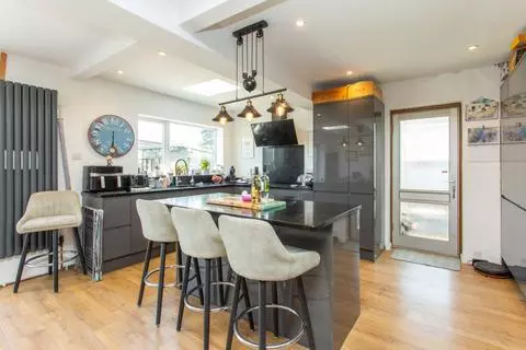 4 bedroom detached house for sale – pohled 3