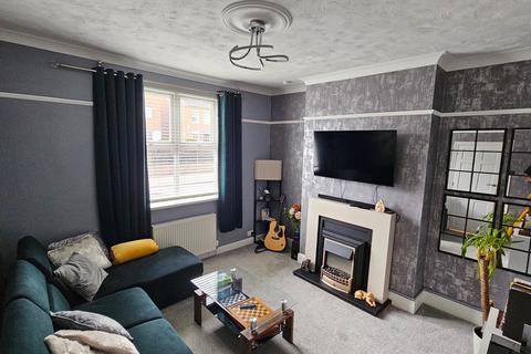 3 bedroom terraced house to rent, Flanshaw Lane, WAKEFIELD