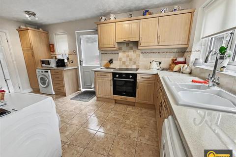 3 bedroom detached house for sale, Cliveden Walk, Maple Park, Nuneaton