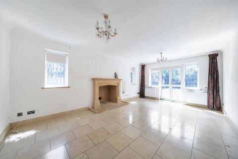 4 bedroom detached house for sale, Bay Tree Close, Bromley