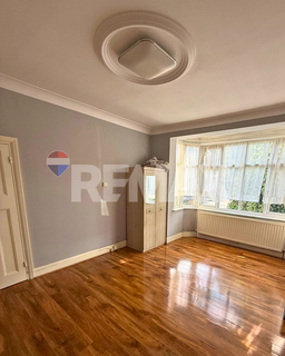 4 bedroom terraced house to rent, The Drive, Ilford IG1
