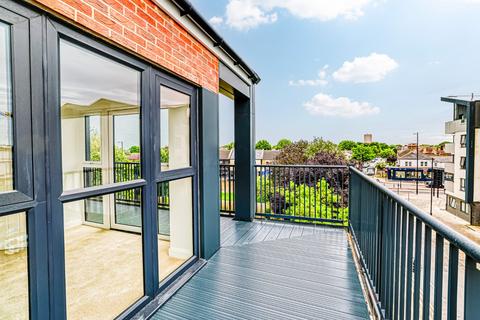 2 bedroom apartment for sale, Apartment 52, Haydn Place, Brighten Road, Southend-On-Sea, Essex, SS1