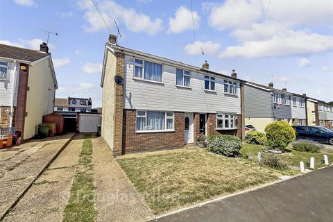 3 bedroom semi-detached house for sale, Mapleleaf Gardens, Wickford, Essex