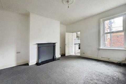 2 bedroom ground floor flat for sale, Shrewsbury Terrace, South Shields
