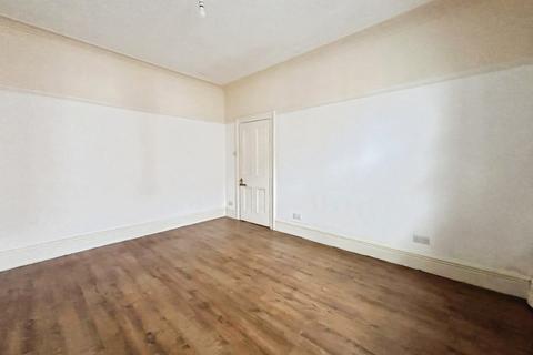 2 bedroom ground floor flat for sale, Shrewsbury Terrace, South Shields