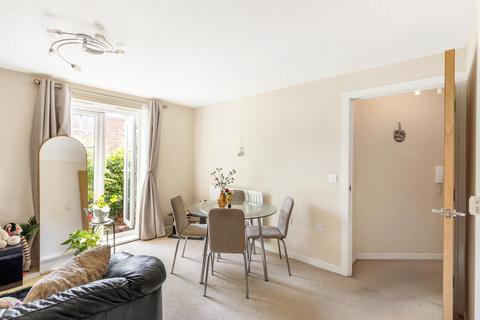 Yenston Close, Morden, SM4
