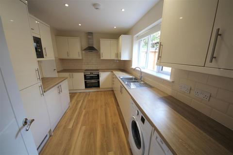 6 bedroom detached bungalow for sale, Tiverton Way, Cambridge CB1
