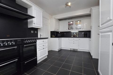 5 bedroom bungalow to rent, Burton Road, Barnsley, S71