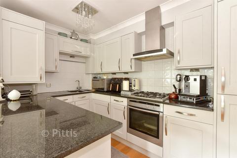 2 bedroom flat for sale, Alpine Road, Ventnor, Isle of Wight