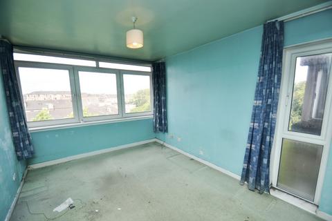Studio for sale, Flat 39, Tantallon Tower, 5 Dirleton Drive, Shawlands, Glasgow, G41 3BE