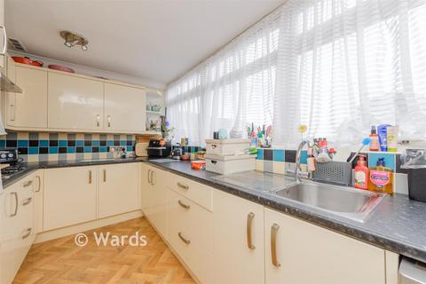 5 bedroom terraced house for sale, Cadogan Avenue, Dartford DA2