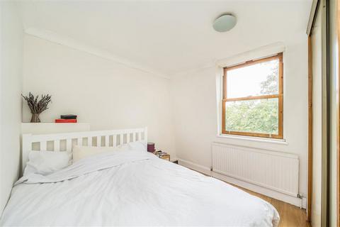 1 bedroom flat for sale, Earls Court Road, London W8