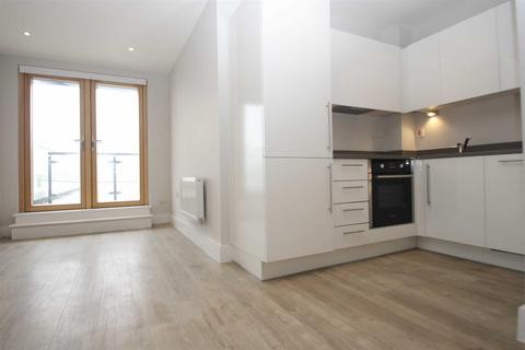 Studio for sale, Salcombe Court, Leven Road, E14