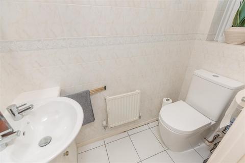 2 bedroom detached bungalow for sale, Llwyn Rhedyn, Sketty, Swansea