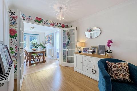 3 bedroom semi-detached house for sale, Firtree Rise, Ipswich IP8
