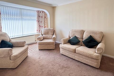 2 bedroom semi-detached bungalow for sale, Beechcroft Road, Longlevens, GL2