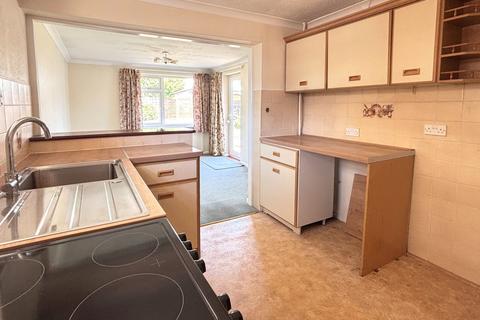 2 bedroom semi-detached bungalow for sale, Beechcroft Road, Longlevens, GL2