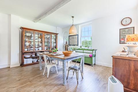 2 bedroom flat for sale, Two Bedroom Ground Floor Apartment in Docking