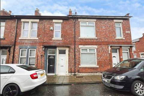 3 bedroom flat for sale, Canterbury Street, South Shields, Tyne and Wear, NE33 4DD