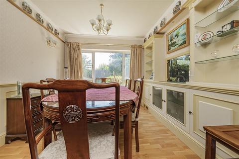 4 bedroom detached house for sale, The Drive, Long Drive, Burnham