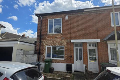 2 bedroom end of terrace house for sale, Grantham Road, EASTLEIGH