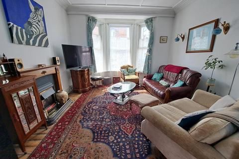 6 bedroom end of terrace house for sale, St. Aubyns Road, Redoubt, Eastbourne BN22