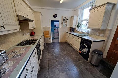 6 bedroom end of terrace house for sale, St. Aubyns Road, Redoubt, Eastbourne BN22