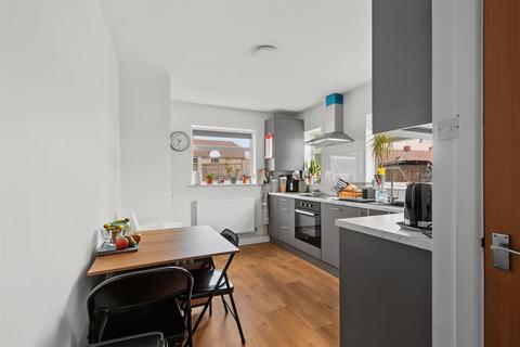 3 bedroom end of terrace house for sale, Central Avenue, Beeston, Nottingham