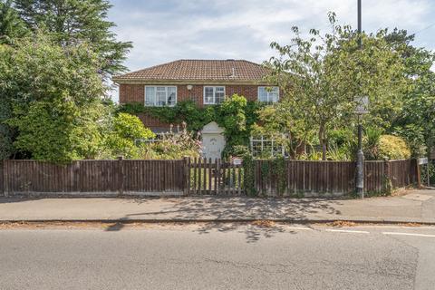 4 bedroom detached house for sale, Courthouse Road, Maidenhead