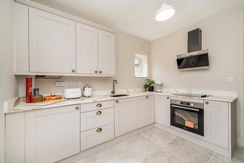 1 bedroom flat for sale, Fernbrook Road, Hither Green