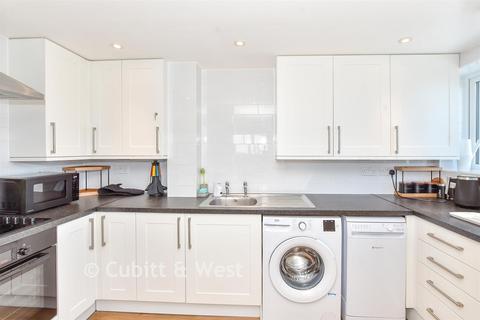2 bedroom apartment for sale, Mill Pond Apartments, Portsmouth PO1