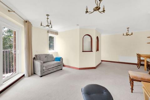 2 bedroom flat for sale, Cavell Drive, Ingleborough Cavell Drive, EN2