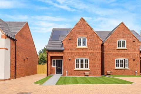 3 bedroom detached bungalow for sale, Lady Hodgson Mews, Stratford upon Avon