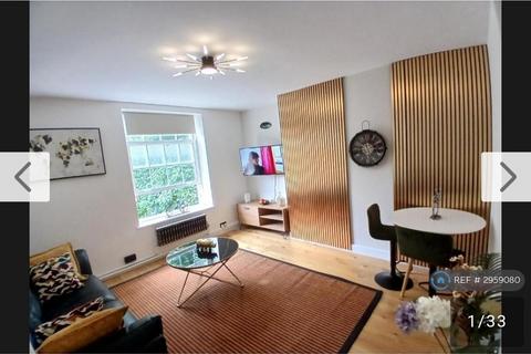 2 bedroom flat to rent, Moira House, London, SW9