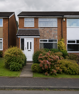 3 bedroom semi-detached house to rent, Harwood Vale, Bolton BL2