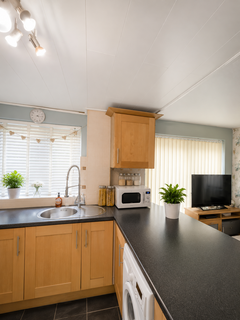 3 bedroom semi-detached house to rent, Harwood Vale, Bolton BL2