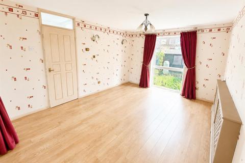 3 bedroom terraced house to rent, Ibsen Walk, Corby NN18