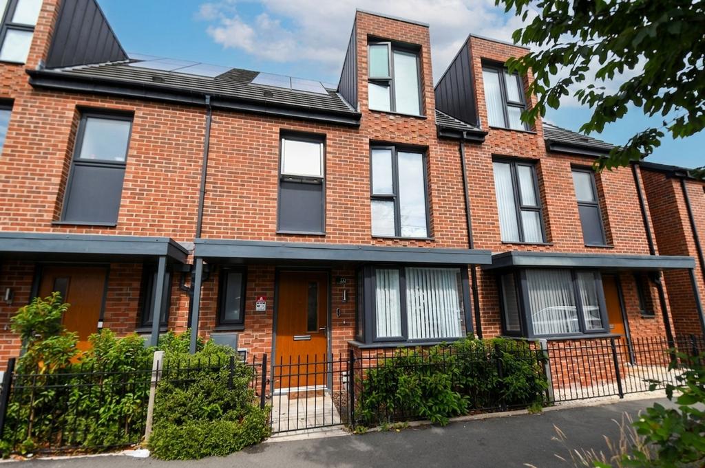 Amersham Street, Salford, M5