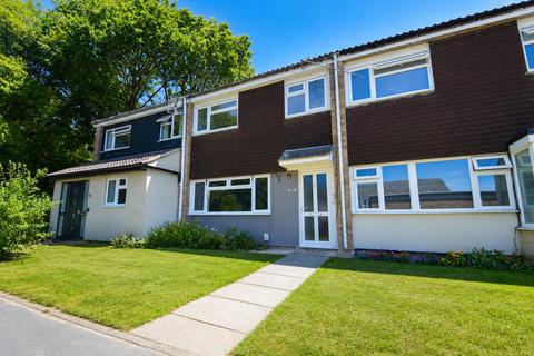 3 bedroom terraced house to rent, Northolt Avenue, Bishop's Stortford