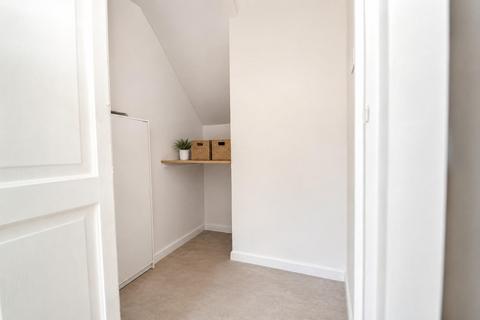 3 bedroom terraced house to rent, Northolt Avenue, Bishop's Stortford