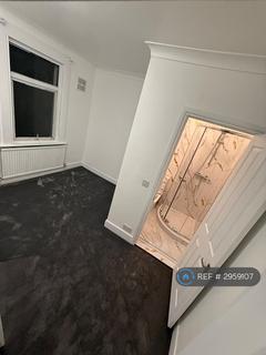 1 bedroom in a house share to rent, Frederick Place, London, SE18