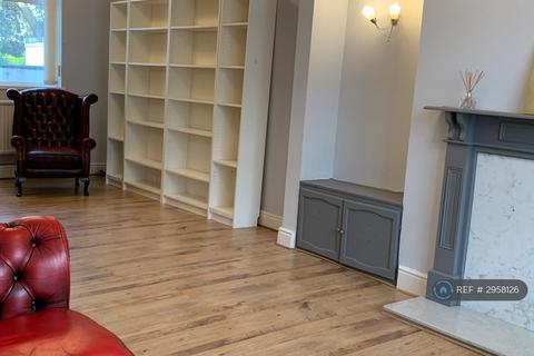 4 bedroom end of terrace house to rent, St. Helens Avenue, Swansea, SA1